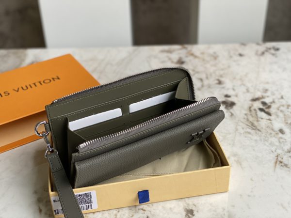 Louis Vuitton Aerogram Long Wallet - Gray - Image 2