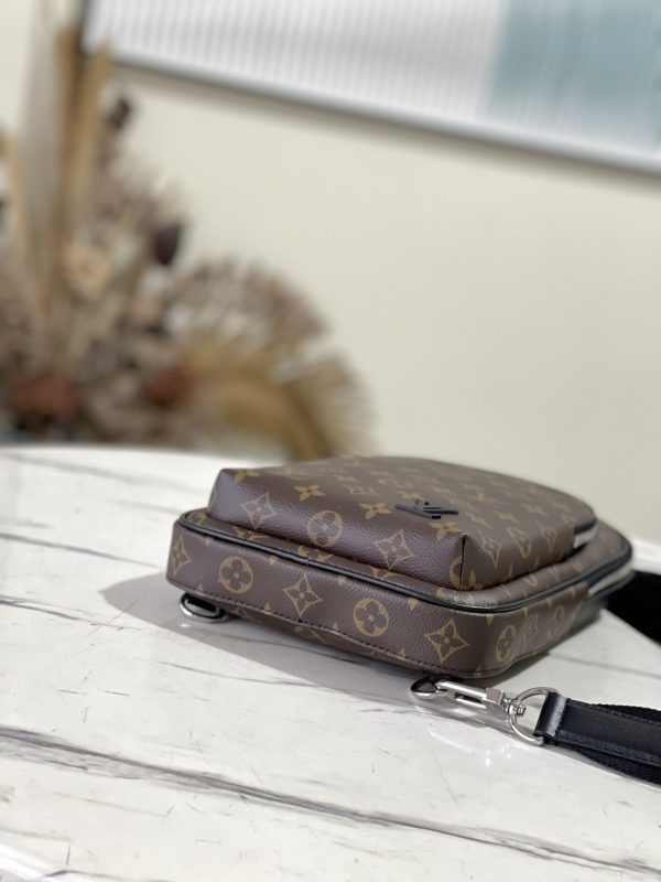 Louis Vuitton Monogram Macassar Canvas Avenue Shoulder Bag - Image 5