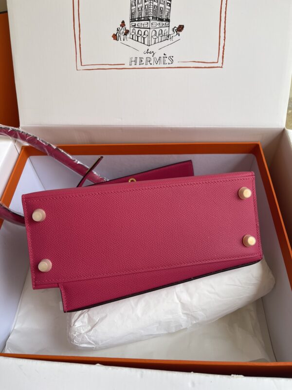 Hermes Kelly Pochette Handbag - Rose Red - Image 2