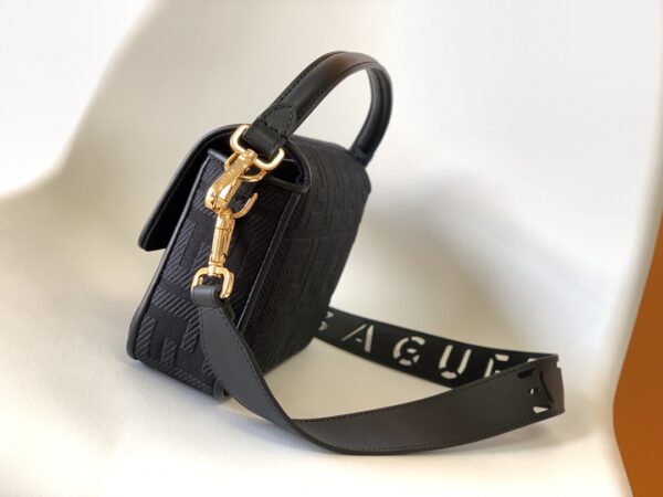 Fendi Baguette Classic Medium Handbag - Black - Image 4