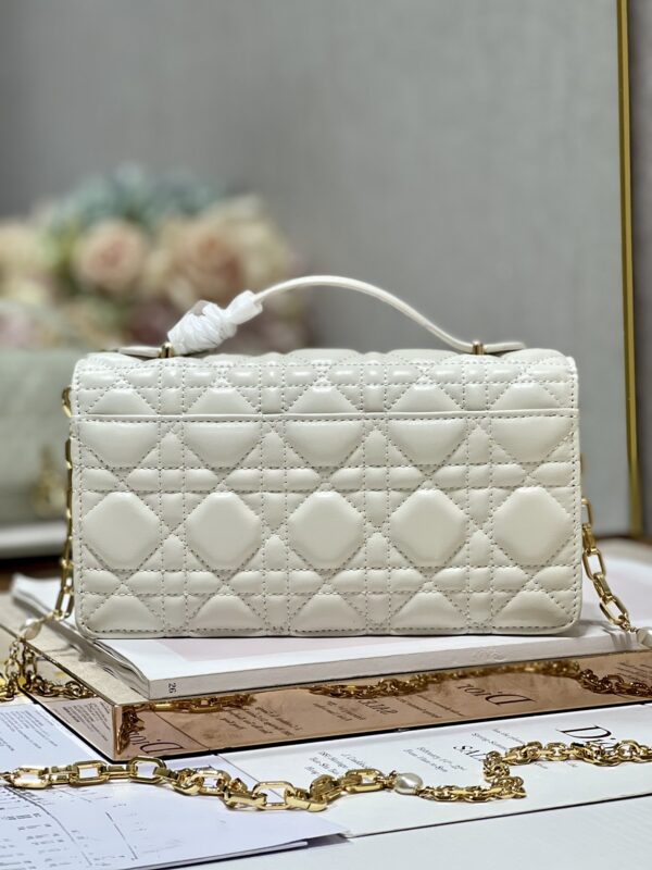 Dior Pearl Clutch - Patent Leather White - Image 3