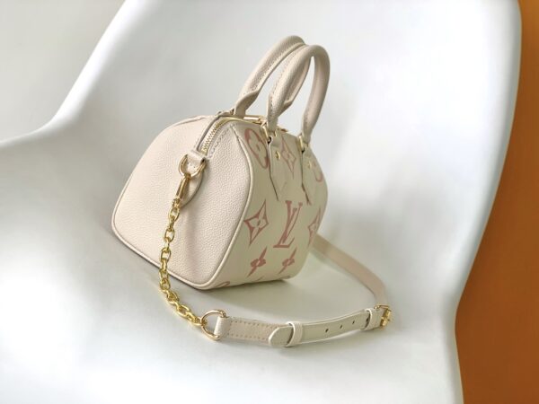 Louis Vuitton Speedy Bandoulière 20 Handbag - Off White - Image 5