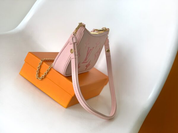 Louis Vuitton Easy Pouch Handbag - Pink - Image 4