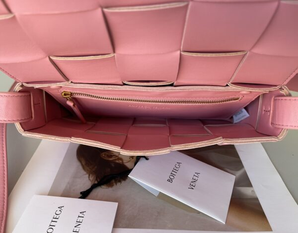 Bottega Veneta Cassette/Pillow Bag - Pink - Image 2