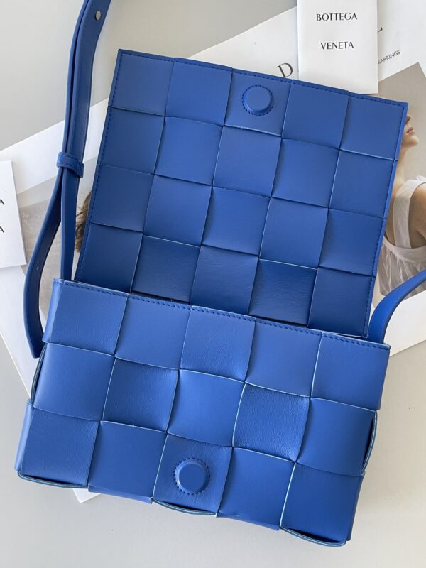 Bottega Veneta Cassette/Pillow Bag - Dark Blue - Image 3