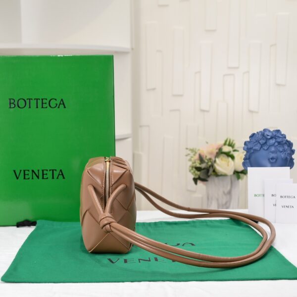 Bottega Veneta Cassette Camera Bag - Brown - Image 5