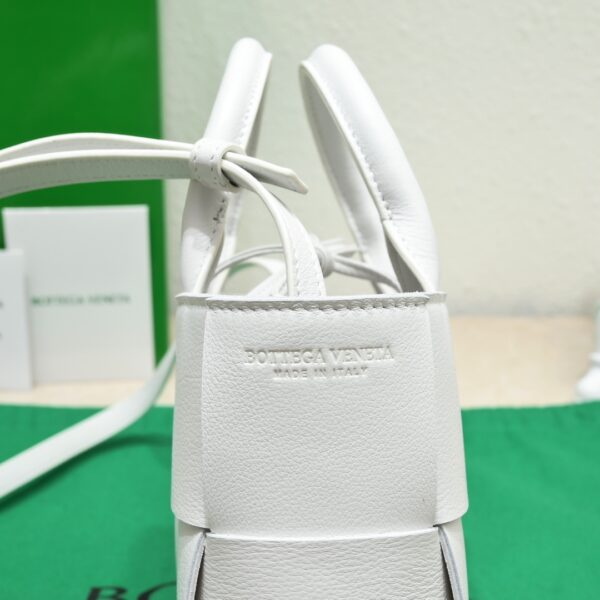 Bottega Veneta Candy Arco Super Mini Tote Bag - White - Image 4