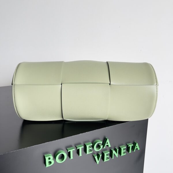 Bottega Veneta Arco Barrel Bag - Off White - Image 5