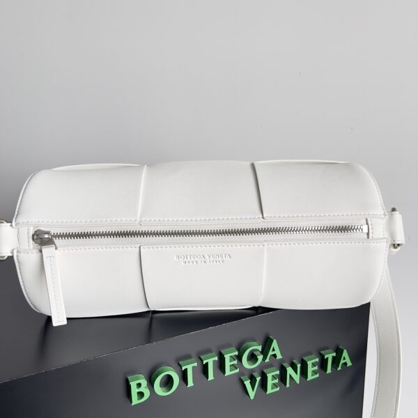 Bottega Veneta Arco Barrel Bag - White - Image 3