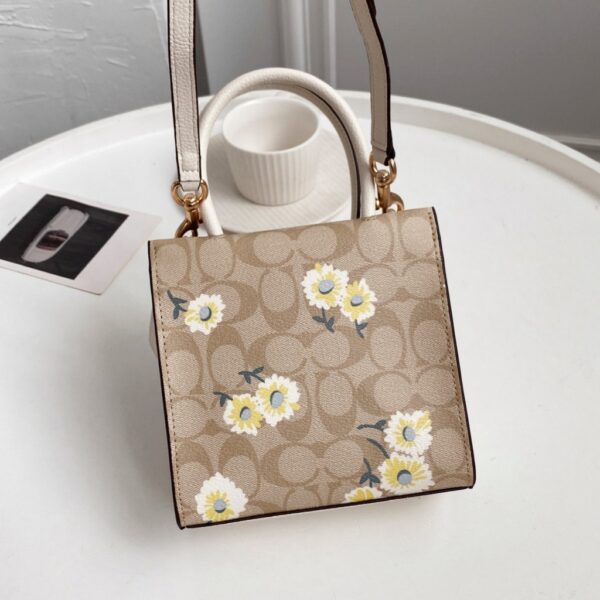 Coach Daisy Mini Cally Music Bag - Image 4