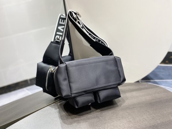 Givenchy Zipper Opening Crossbody Bag - Black - Image 5