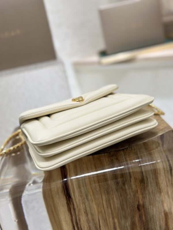 Bulgari Serpenti Reverse Small Shoulder Bag - Off White - Image 3