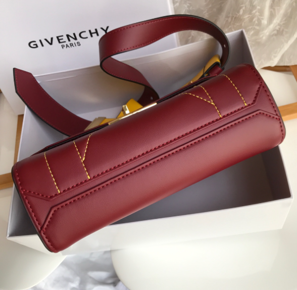 Givenchy Eden Bag Medium Plain Shoulder Bag - Maroon - Image 4