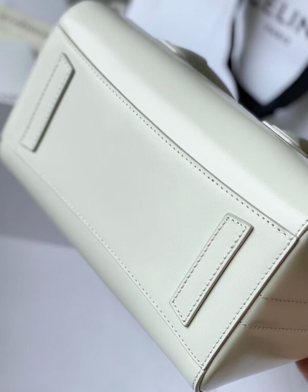 Givenchy G Home Antigona Bag - White - Image 5