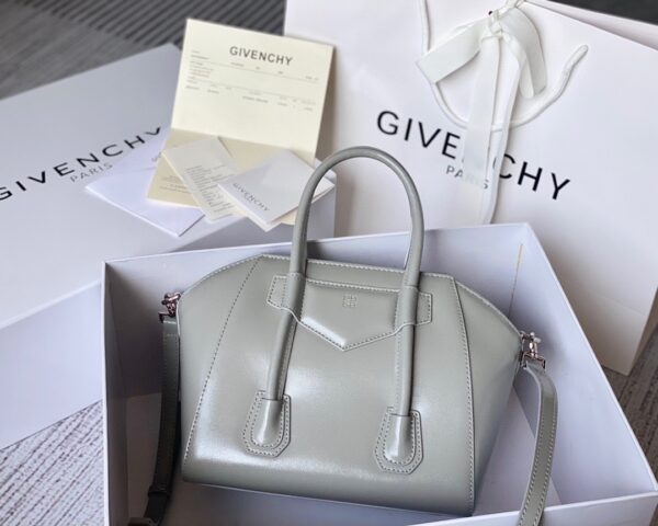 Givenchy G Home Antigona Bag - Gray - Image 5