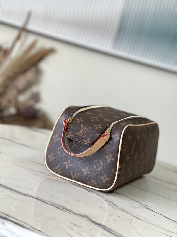 Louis Vuitton Dopp Laundry Bag - Brown - Image 4